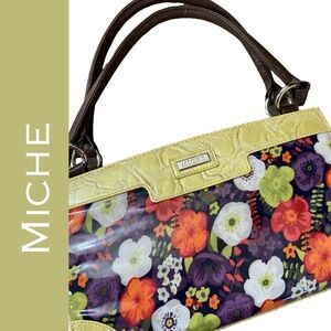 Miche Classic Handbag with Sabrina Shell – Retired Style – Pristine Condition